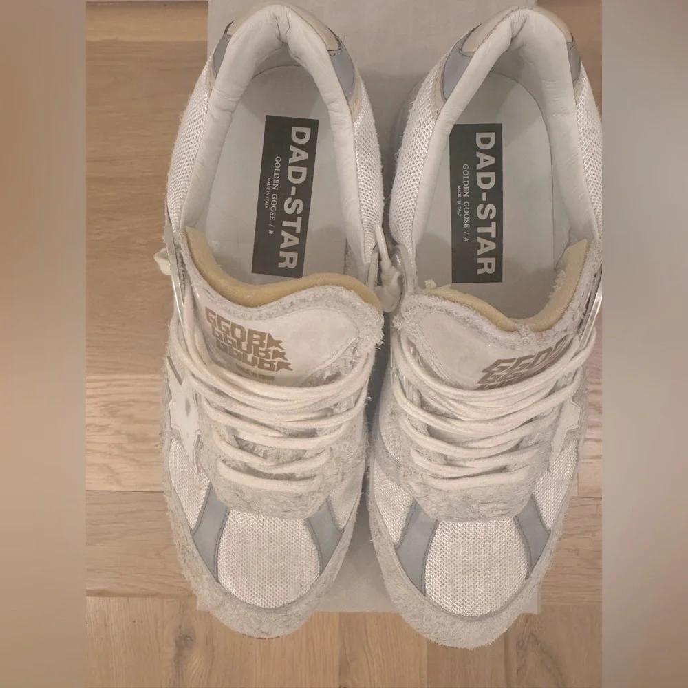 Authentic Almost New Men’s Dad Star Golden Goose Sneaker - Picture 4 of 7